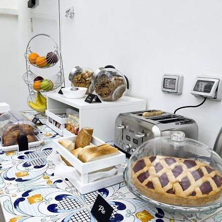 Villa Gabriella - Rooms & Breakfast Sant'Agnello Eksteriør bilde